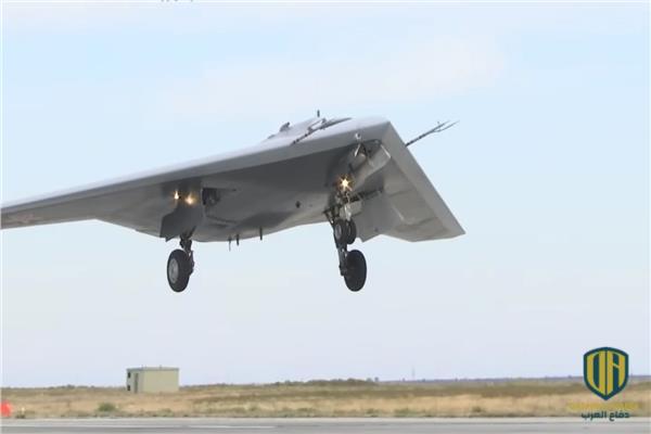 “19 فورتي فايف”: المسيرة الروسية “أخوتنيك” ستغير شكل القتال الجوي