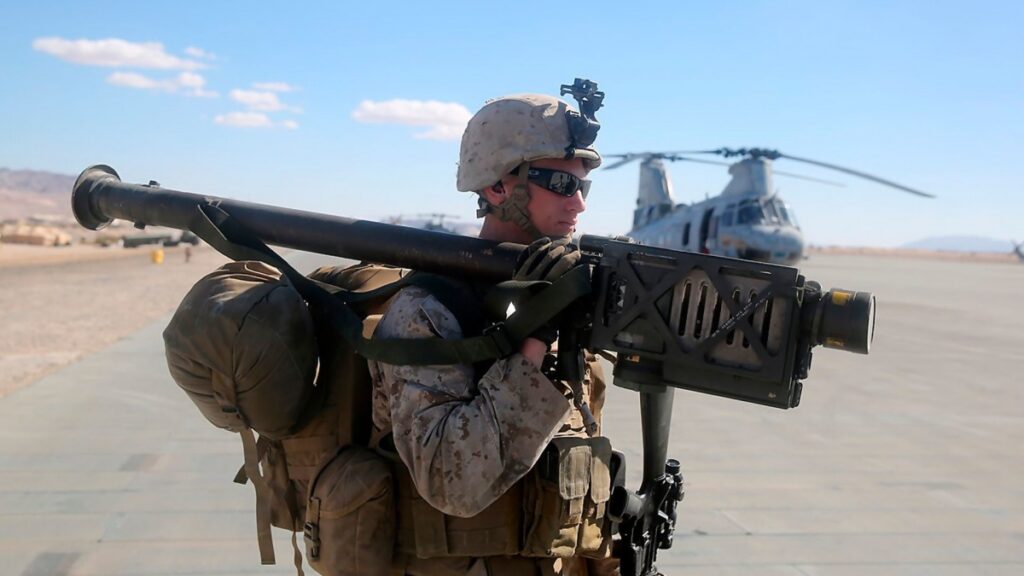 "ستينغر" من أشهر الصواريخ المضادة للطائرات لخفتها وسهولة حملها على الكتف