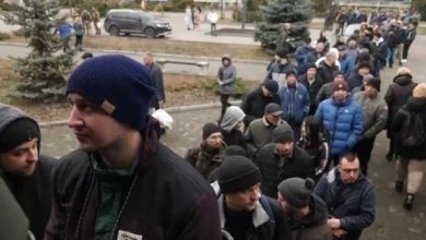 وسط استمرار العمليات العسكرية الروسية.. آلاف أمريكيين يتطوعون للوصول إلى أوكرانيا