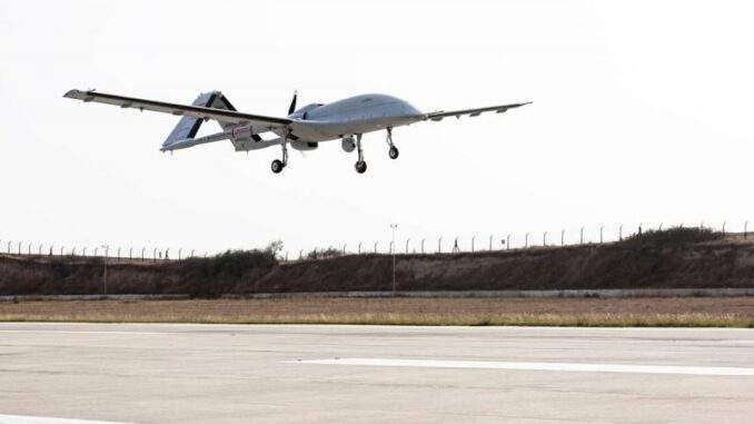 كندا تستأنف تصدير الأسلحة إلى تركيا