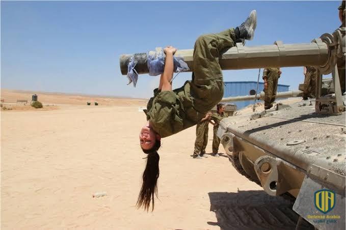 للمرة الأولى في تاريخ الجيش الإسرائيلي.. أطقم مدرعات من الإناث على الحدود مع مصر