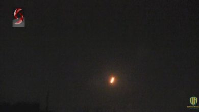 فيديو: تصدي الدفاعات الجوية السورية للهجوم الإسرائيلي فوق حمص