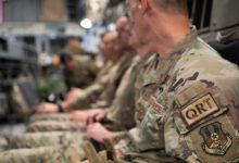 زلزال هيغسيت في البنتاغون: خطة سرية للإطاحة بالجنرالات وسحب البساط من الشرق الأوسط