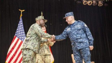 البحرية المصرية تسلّم مهمة قيادة “القوة المتعددة الجنسيات في البحر الأحمر” إلى البحرية الأمريكية