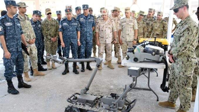 ختام فعاليات التدريب البحري المشترك المصري الأمريكي ”النسر المدافع” بنطاق البحر الأحمر