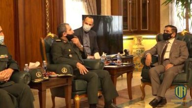 بالفيديو.. وزير الدفاع العراقي في معرض للصناعات العسكرية الإيرانية
