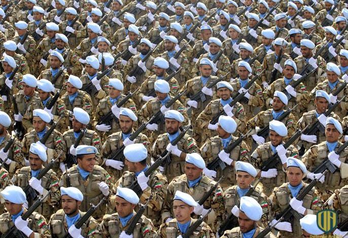 إيران تزيح الستار عن صاروخ مضاد للدروع جديد