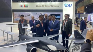 وزير الإنتاج الحربي المصري يتفقد عدداً من أجنحة الشركات المشاركة في معرض “آيدكس 2023”.. هل من صفقات جديدة للجيش المصري؟