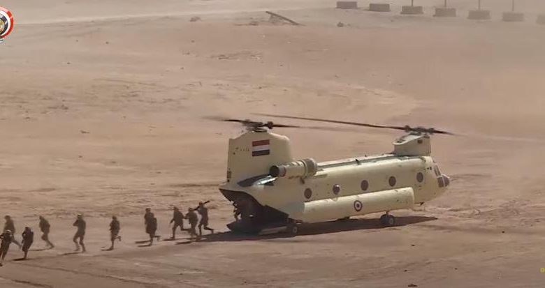 بالفيديو: مناورة “قادر 2021” بمشاركة قوات الجيش المصري المختلفة