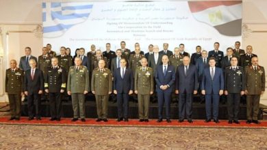 وزير الدفاع المصري ونظيره اليوناني يوقعان مذكرة تفاهم فى مجال البحث والإنقاذ