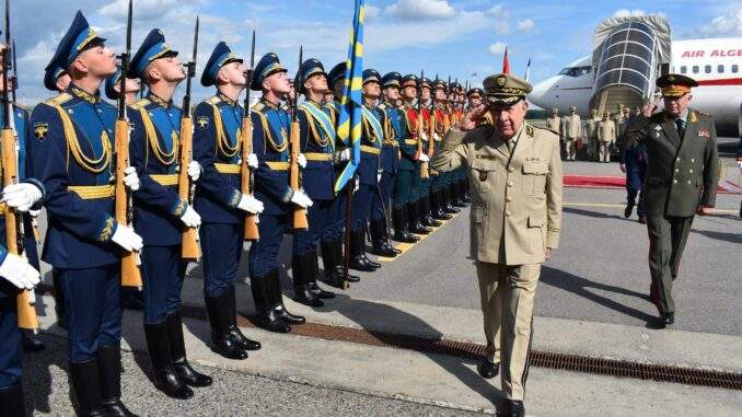 رئيس أركان الجيش الجزائري في زيارة رسمية إلى روسيا.. هل من صفقة لشراء مقاتلات روسية؟