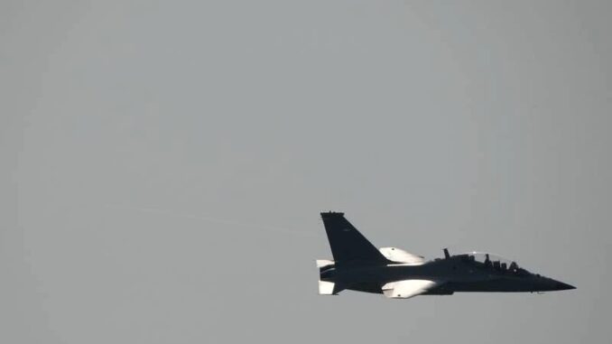 افتقار الصين لصورة الشريك الاستراتيجي يعرقل مبيعاتها من المقاتلات والأسلحة