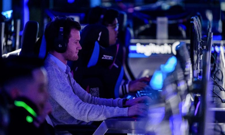 “فايننشال تايمز”: فريق أمريكي سري في أوكرانيا لـ”تعزيز دفاعاتها ضد الهجمات السيبرانية الروسية”