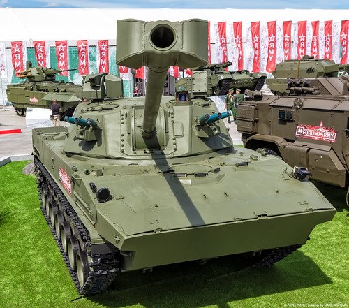 شركة “روستيخ” الروسية تكمل التجارب الأولية لمدافع ذاتية الدفع