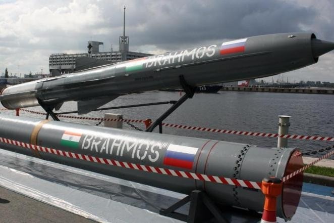 صواريخ "براهموس" المجنحة