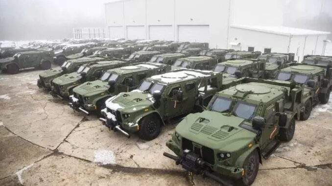 ليتوانيا تتسلّم الدفعة الرابعة من المركبات التكتيكية الخفيفة المشتركة JLTV
