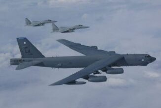 إنفوجرافيك: قدرات القاذفة “بي – 52” الأمريكية