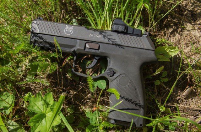 مؤسسة “روستيخ” تنتهي من اختبار مسدس RG-120 الرهيب