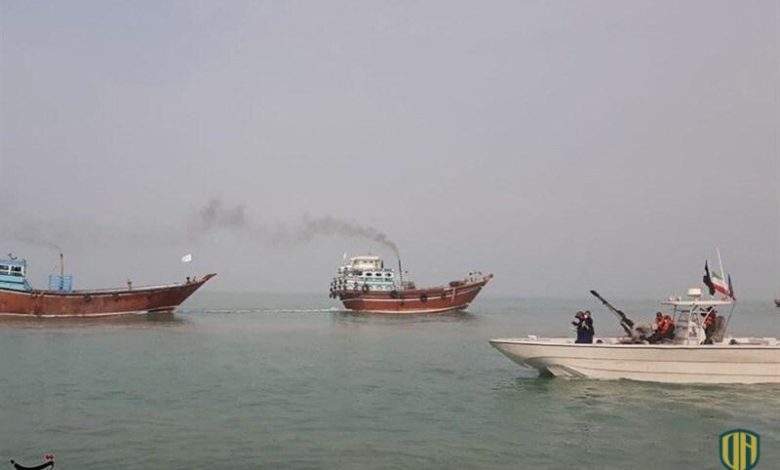 بمشاركة 150 قطعة بحرية.. استعراض بحري للحرس الثوري الإيراني في مياه الخليج  (صور)