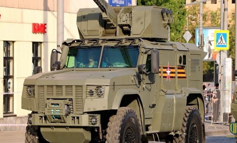 مزودة برشاشات وصواريخ “كورنيت”.. مدرعة К-4386 تخضع للاختبارات في روسيا