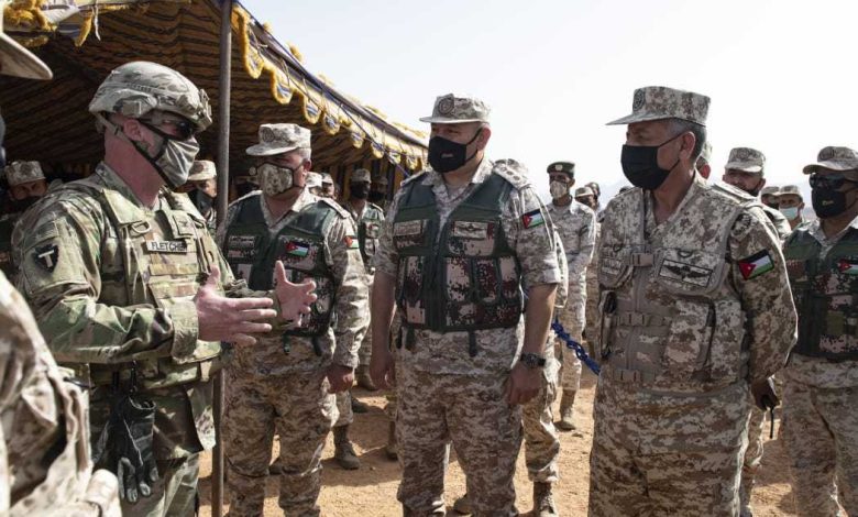 بالصور: المنطقة العسكرية الجنوبية الأردنية تنفذ تمريناً عسكرياً مع القوات الأمريكية