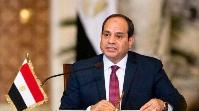 الرئيس المصري يؤكد أهمية استعادة الأمن في البحر الأحمر وباب المندب