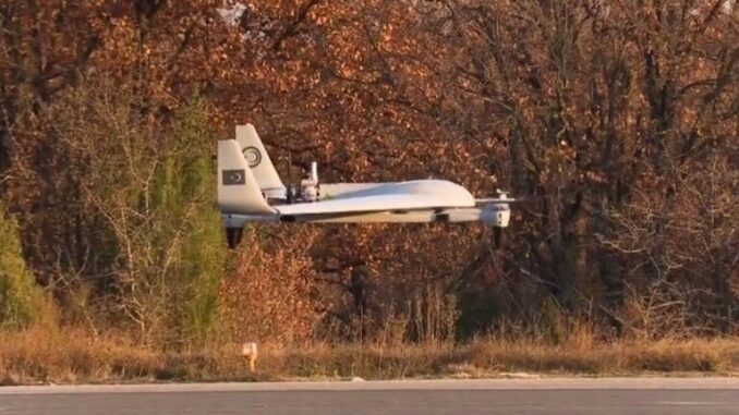 “بيرقدار” التركية تختبر طائرة مسيّرة تقلع عمودياً