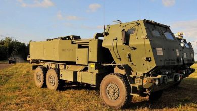 أوكرانيا تستلم صواريخ لراجمات “هيمارس” بمدى 300 كلم