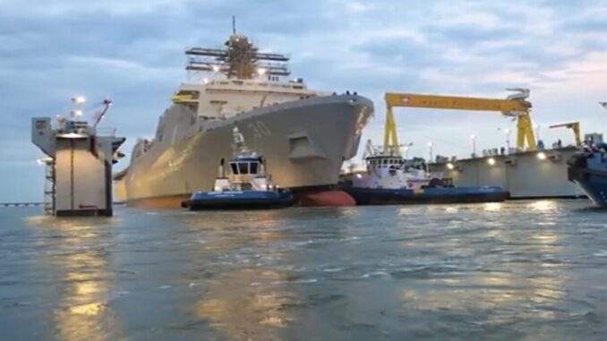 الولايات المتحدة تطور أسلحة جديدة.. سفينة حربية عملاقة تثير الجدل