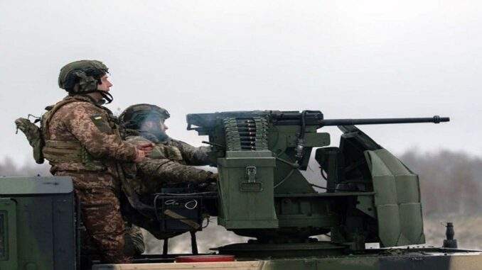 الجيش الأوكراني يزوّد مركبات Humvee الأمريكية بمدافع جوية