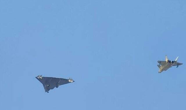 طائرة الجيل السادس.. الصين تدخل سباق الهيمنة الجوية!