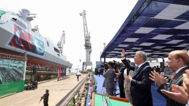 مزودة بأحدث الأسلحة والمستشعرات.. تركيا تسلم باكستان سفينة “بدر”