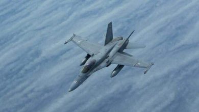 البحرية الأمريكية تمنح “ريثيون” عقدًا بقيمة 80 مليون دولار لتطوير نظام إلكتروني متقدم لطائرة “سوبر هورنيت”