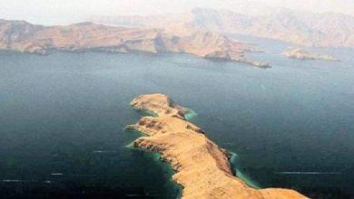 قوات على متن السفن التجارية.. تصعيد أمريكي استباقي في مضيق هرمز