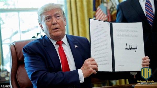 صحيفة أمريكية: ترامب درس توجيه ضربة عسكرية لإيران