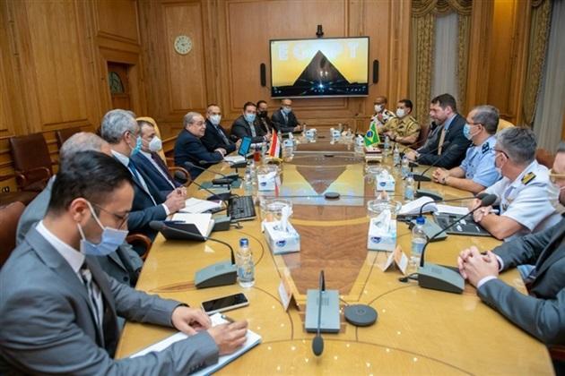 تعزيز التعاون العسكري