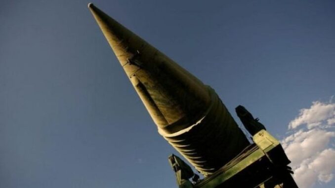 قائمة بالدول التي تخلت عن أسلحتها النووية