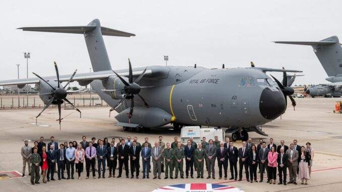 “إيرباص” تتطلع لتعزيز وجودها في الإمارات بتصنيع أجزاء طائرات A400M