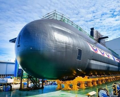 مجهزة بصواريخ باليستية قصيرة المدى.. كوريا الجنوبية تُطلق غواصتها المرعبة