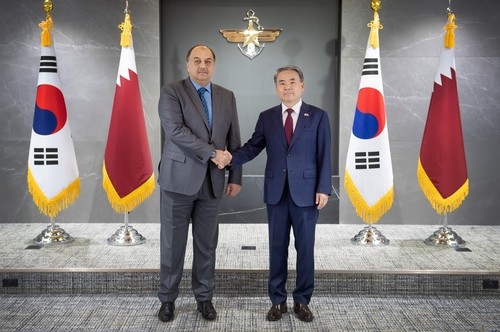 وزيرا دفاع كوريا الجنوبية وقطر يناقشان سبل تعزيز التعاون الدفاعي بين البلدين