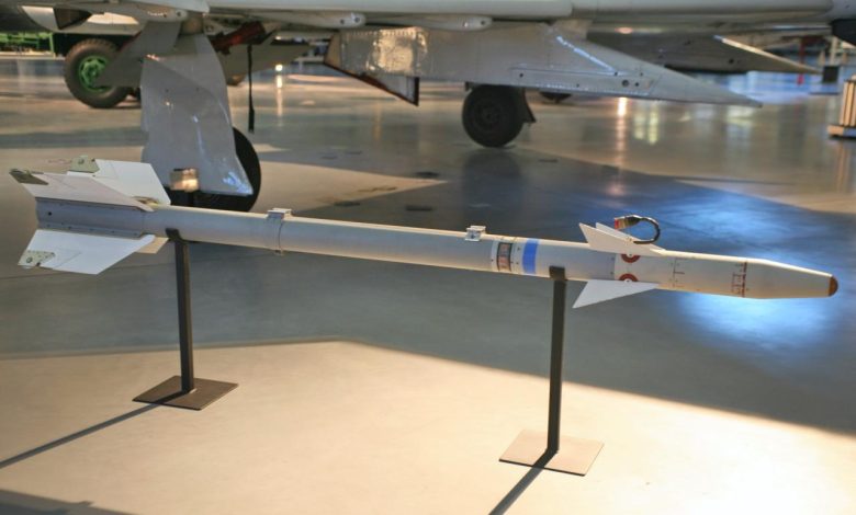 تبلغ تكلفته 400 ألف دولار.. الصاروخ الأميركي sidewinder يخطىء هدفه