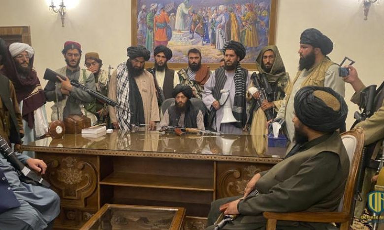 طالبان تستولي على أسلحة وطائرات أمريكية