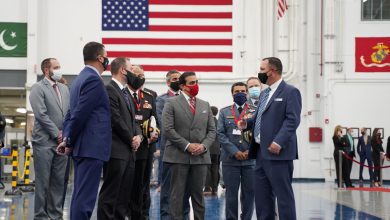 وفد بحريني يشارك في حفل خاصّ بإنتاج طائرة AH-1Z