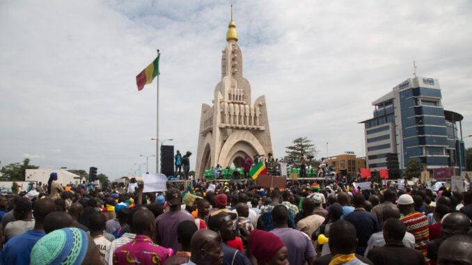 واشنطن تُعلّق دعمها العسكري لمالي بسبب الإنقلاب