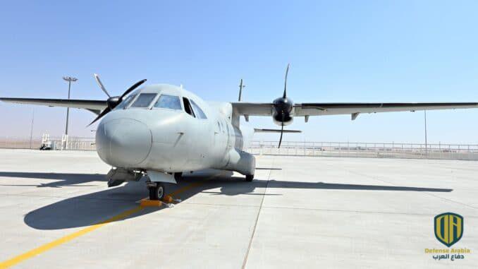 المركز العسكري المتقدم للصيانة والإصلاح والعَمرة AMMROC يُسلّم أولى الطائرات من منشأته العصرية الحديثة في العين