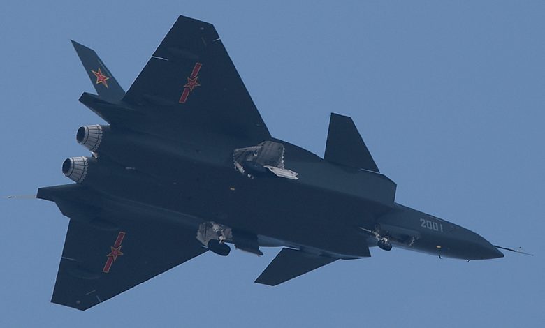 الصين تستعد للحرب وتنشر أفضل مقاتلتها لحماية مضيق تايوان وبحر الصين الشرقي