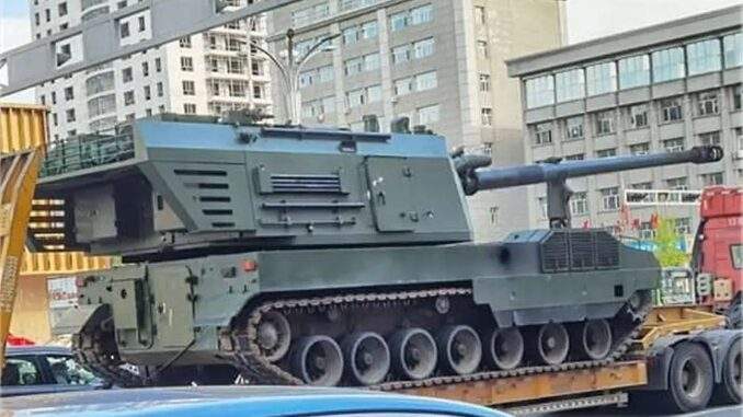 الصين تكشف عن مدفع هاوتزر جديد يُغيّر قواعد اللعبة