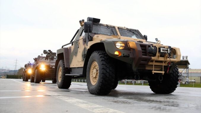 أوكرانيا تتسلم مدرعات “كوبرا – 2” التي تنتجها شركة “أوتوكار”
