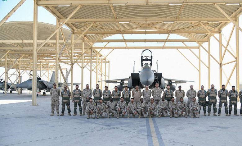 وصول القوات السعودية المشاركة في تمرين “الحرب الجوي الصاروخي” بالإمارات