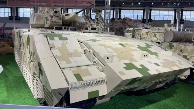 الإمارات العربية المتحدة تبدي اهتماماً بمدرعة VN-20 الصينية